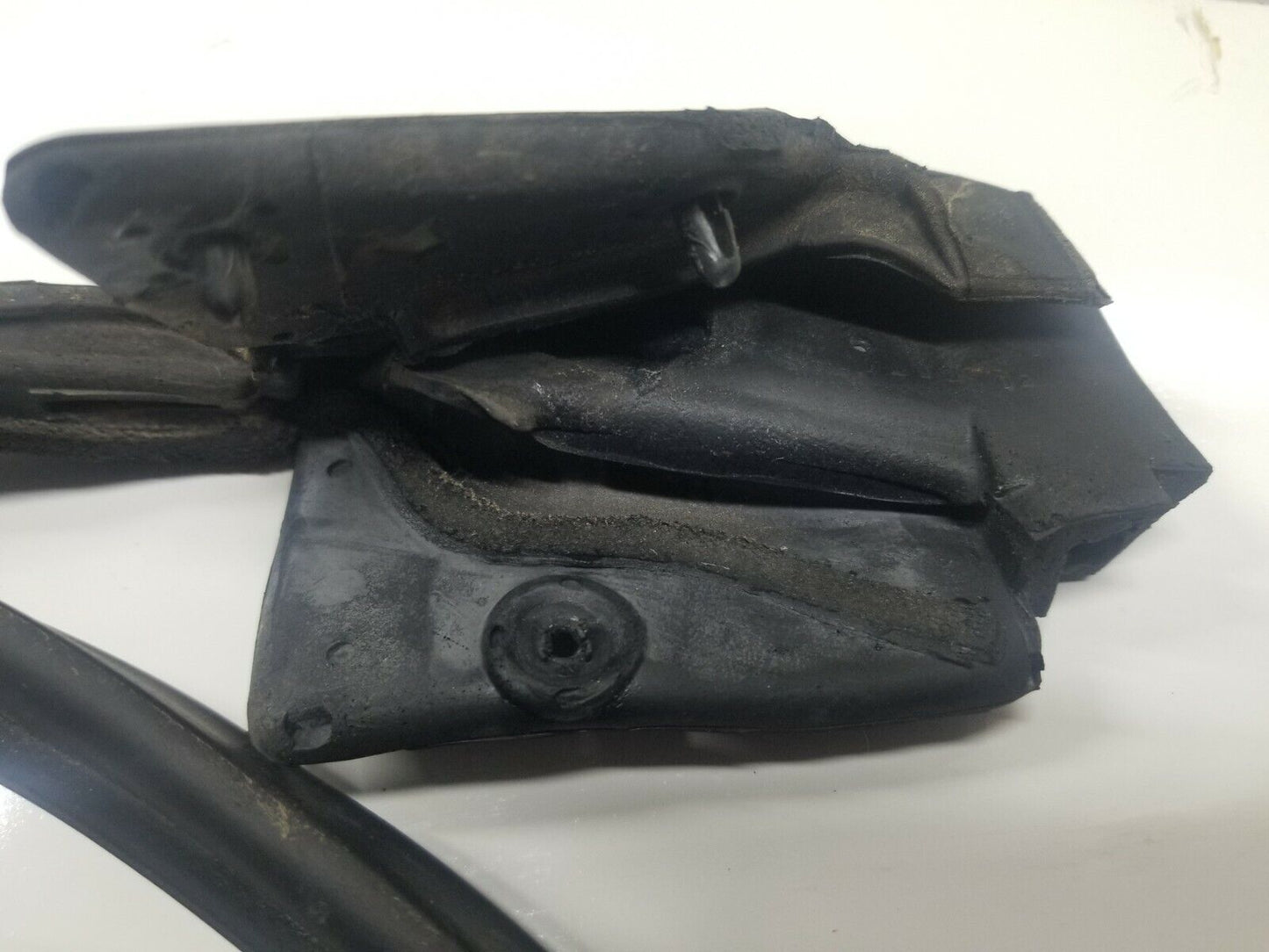 94-01 Acura Integra LH Rear Door Passenger Lower Weather Stripping