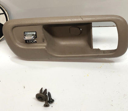 94-01 ACURA INTEGRA Pass RH TAN INTERIOR DOOR HANDLE 2DR 95 96 97 98 99 00