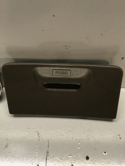 94 01 Acura Integra Brown Interior Fuse Box Cover Lid Panel Diagram Relay DC DC2