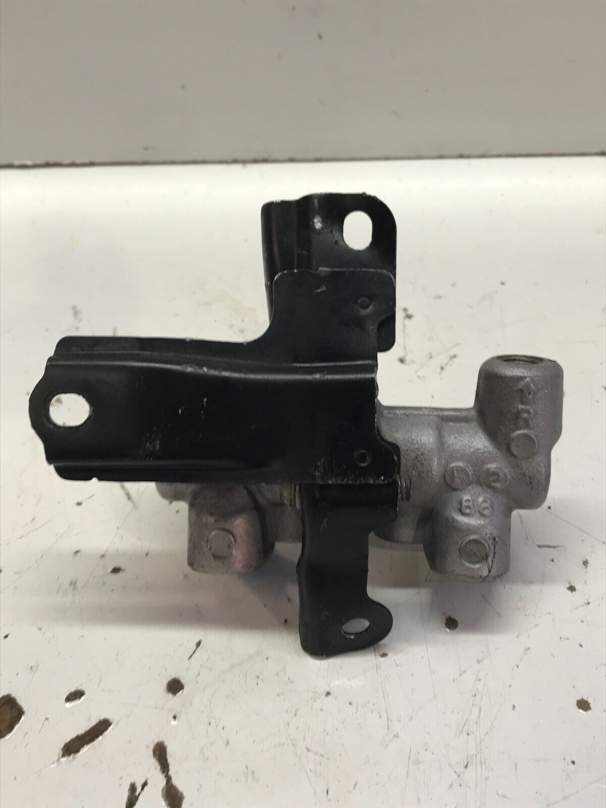 1990-1993 Acura Integra 4040 brake proportioning valve,ef9,crx,eg6,dc2,ek9,em1.